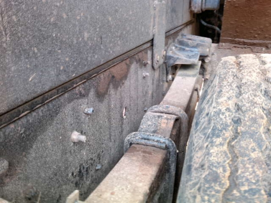 รถฮีโน่ 6 ล้อดั้ม FC4J 175 แรงม้า ปี 49  สนใจติดต่อ 081 - 6079515