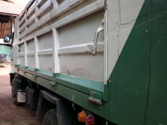 รถฮีโน่ 6 ล้อดั้ม FC4J 175 แรงม้า ปี 49  สนใจติดต่อ 081 - 6079515