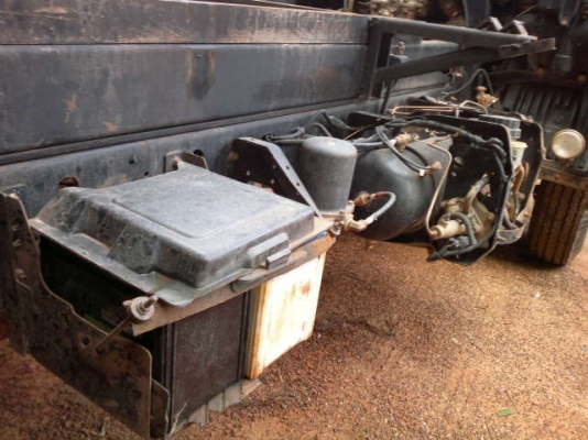 รถฮีโน่ 6 ล้อดั้ม FC4J 175 แรงม้า ปี 49  สนใจติดต่อ 081 - 6079515