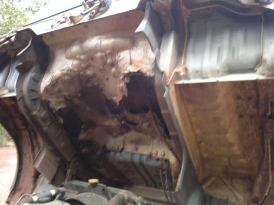 รถฮีโน่ 6 ล้อดั้ม FC4J 175 แรงม้า ปี 49  สนใจติดต่อ 081 - 6079515