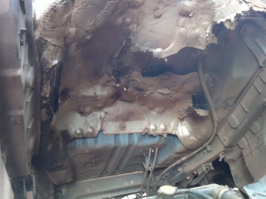 รถฮีโน่ 6 ล้อดั้ม FC4J 175 แรงม้า ปี 49  สนใจติดต่อ 081 - 6079515