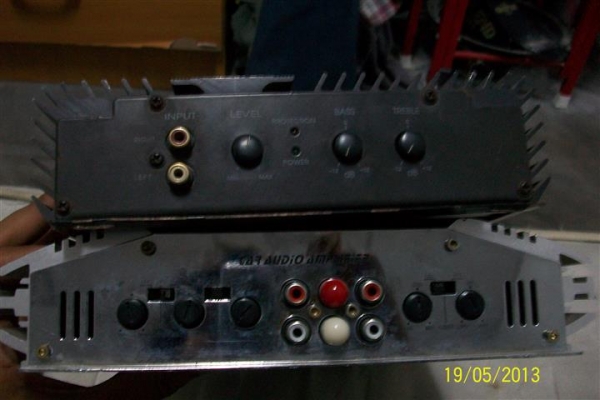 เหลือ 2ch ตัวเดียว 1000 พร้อมส่่งธรรมดา