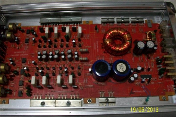 เหลือ 2ch ตัวเดียว 1000 พร้อมส่่งธรรมดา