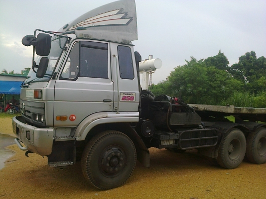 10ล้อหัวลากUD250แรง สวยมากเดิมๆ+หางพื้นเรียบPANUS