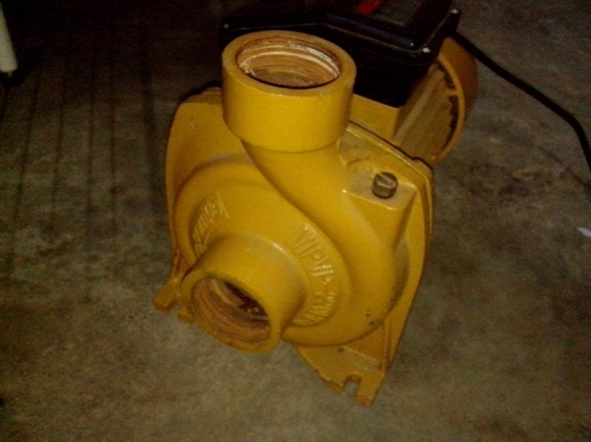 ขายปั้มน้ำมอเตอร์ VIP ขนาด 2.2 HP 2" มือสองราคาถูก ขายปั้มน้ำมอเตอร์ VIP ขนาด 2.2 HP 2" มือสองราคาถูก