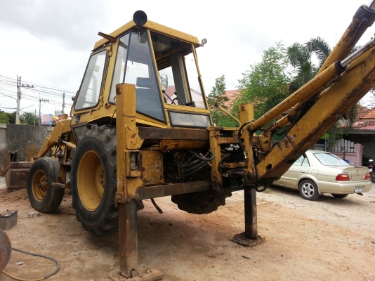 ขายด่วน รถตัหน้าขุดหลัง CAT 428 เพลาเดียว เอกสารเล่มทะเบียน