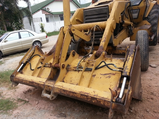 ขายด่วน รถตัหน้าขุดหลัง CAT 428 เพลาเดียว เอกสารเล่มทะเบียน