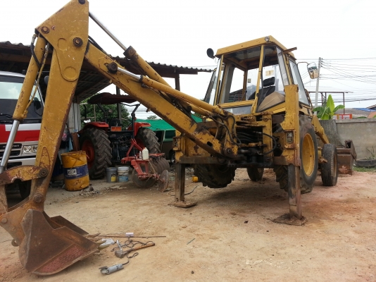 ขายด่วน รถตัหน้าขุดหลัง CAT 428 เพลาเดียว เอกสารเล่มทะเบียน