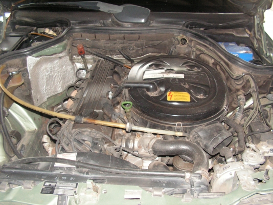 เบน300E  รับประกันความสวยและเดิมๆเลยครับ(เก่าเเต่ปีนะครับ)