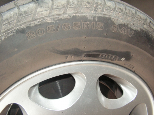 เบน300E  รับประกันความสวยและเดิมๆเลยครับ(เก่าเเต่ปีนะครับ)