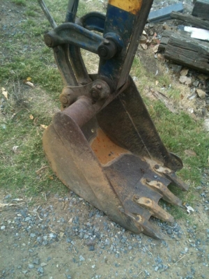 ขายรถแม็คโค pc 30-6 ราคา 370.000 บาท ขายรถแม็คโค pc 30-6 ราคา 370.000 บาท