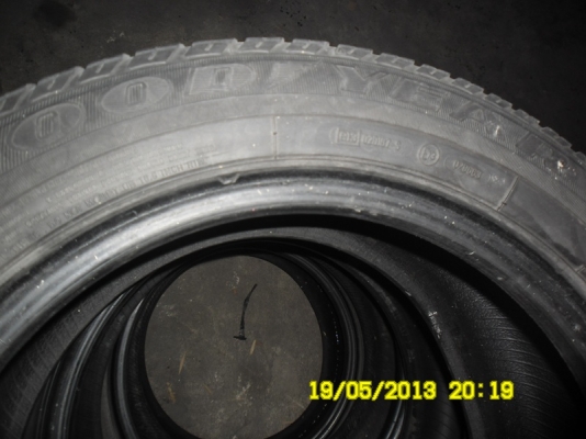 ขายแม๊กซ์สกายไลน์  ฝาครบ สีเดิม  4วง พร้อมยาง 4เส้น