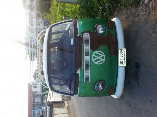 โฟล์คตู้แตงโม ไฟเลี้ยวล่าง