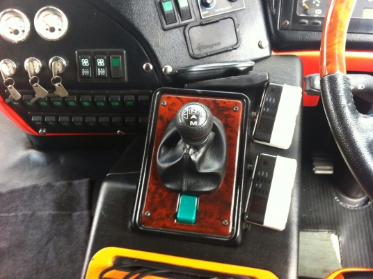 ต้องการซื้อรถบัส8ล้อเกียร์ออโต้