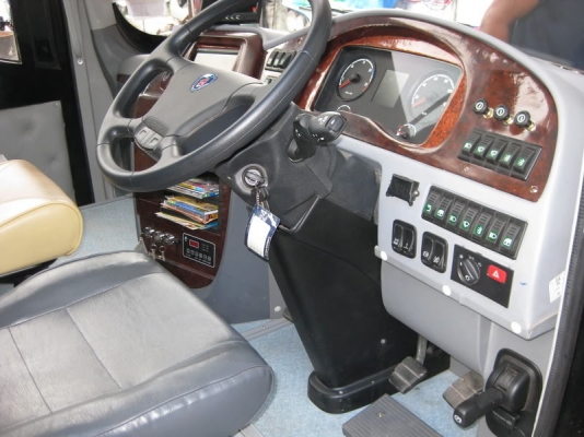 ต้องการซื้อรถบัส8ล้อเกียร์ออโต้