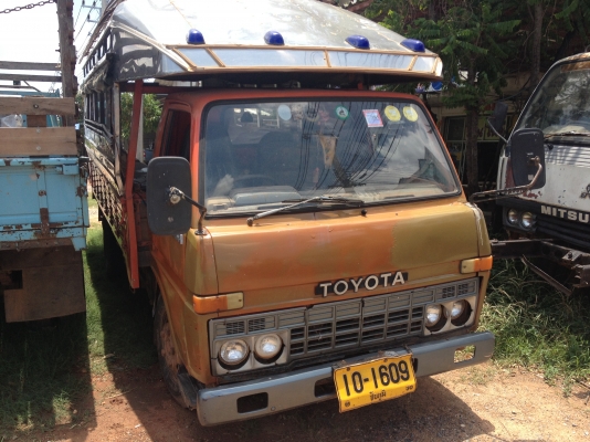 ขาย รถ6ล้อ โดยสาร TOYOTA ลดเหลือ135,000บาท