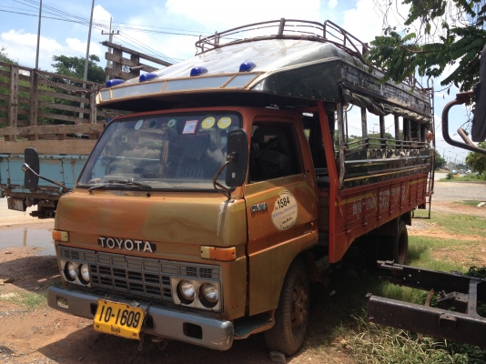 ขาย รถ6ล้อ โดยสาร TOYOTA ลดเหลือ135,000บาท