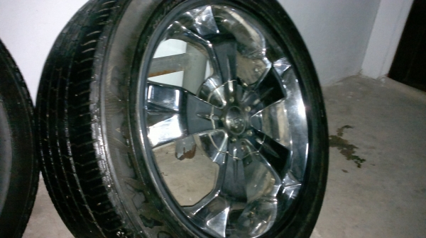 ลดราคาขายด่วนๆ ขายล้อแม็ก ขอบ 20 " ลดราคาขายด่วนๆ ขายล้อแม็ก ขอบ 20 "