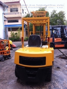 ขาย รถโฟล์คลิฟท์ KOMATSU รุ่น FD30-10