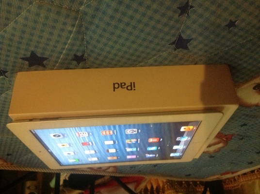 ไอแพด 32 ใส่ซิม มือสองสภาพพร้อมใช้งาน 13000 เท่านั้น ด่วนๆ