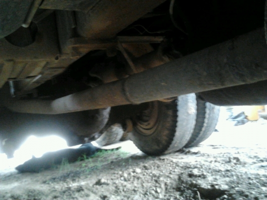 HINO F17 - 168 HP EH700 สิบล้อดั๊มพ์ 2 เพลา กระบะดั๊มพ์เหล็ก 12 ตันสภาพสวย เครื่องแน่นแรงดี ภายในเก๋งคอนโซลสวยครบ แอร์ พวงมาลัยเพาเวอร์ ช่วงล่างคัชซีสวยไม่มีบวม ยางสภาพดี 10 เส้นประมาณ 70\% พร้อมบรรทุกพร้อมใช้งาน เอกสารทะเบียนภาษีครบพร้อมโอน