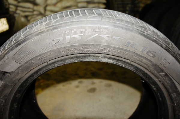 ยาง MICHELIN  215/55/R16 ปี10 ราคา 2000 (วงศ์สว่าง)