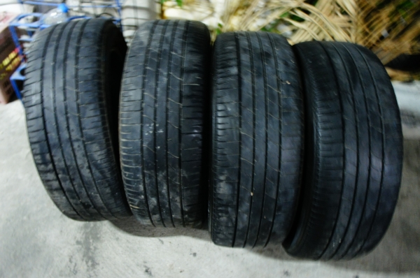 ยาง BRIDGESTONE TURANZA 195/55/R16 ปี11 ราคา 2800 (วงศ์สว่าง)