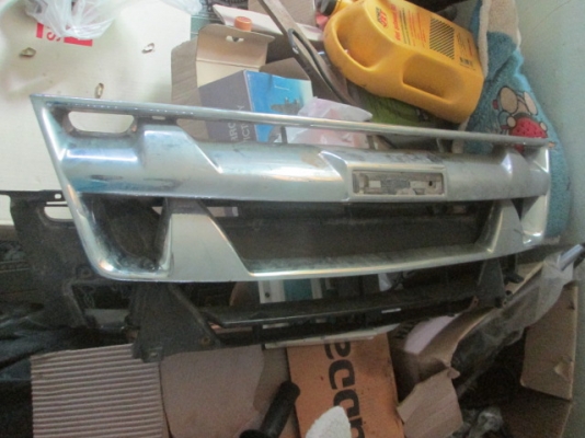 ขายกระจังหน้าตัวนอก Dmax เขี้ยวเสือ ตัวชุบ