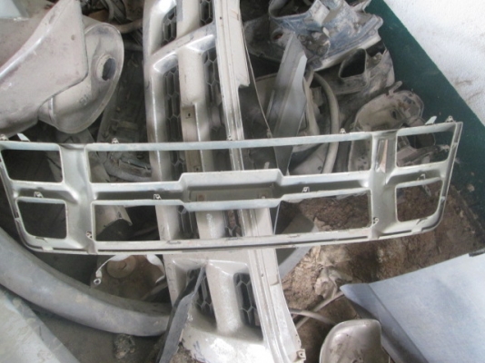 ขาย กระจังหน้าตัวนอก Dmax ตัวทำสี