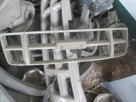 ขาย กระจังหน้าตัวนอก Dmax ตัวทำสี