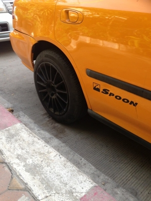 เหลือง Spoon เบาะตัวเมกาคู่หน้า ไมล์หน้าขาวยี่ปุ่น กันชนหน้าหลังตัวนอก ไฟมุมส้ม ท่อ spoon =ช่วงล่างหนึบๆ ล้อแม็กยี่ปุ่น หางหลังspoon อื่นๆๆอีกเพียบ ขับมันสนุกๆแป๊นๆ