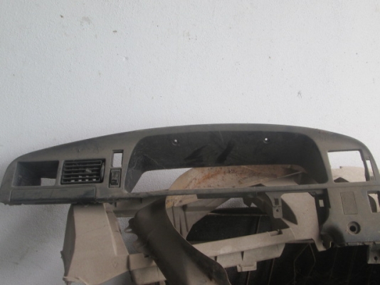 ขายแผงคอนโซลหน้ารถเก๋ง ไม่ระบุรุ่น