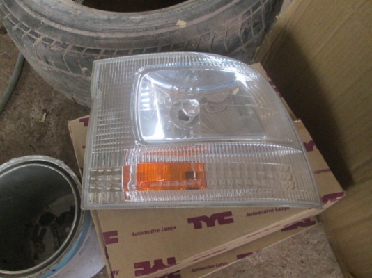 ขายชุดเสื้อไฟเลี้ยวขวา TOYOTA HIACE