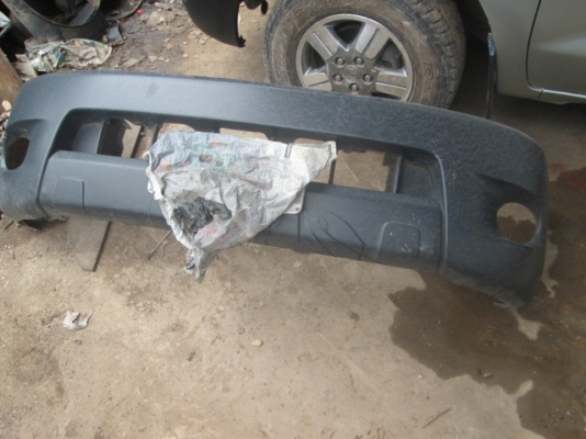 ขาย กันชนหน้า VIGO แท้ สีดำ สภาพสวย