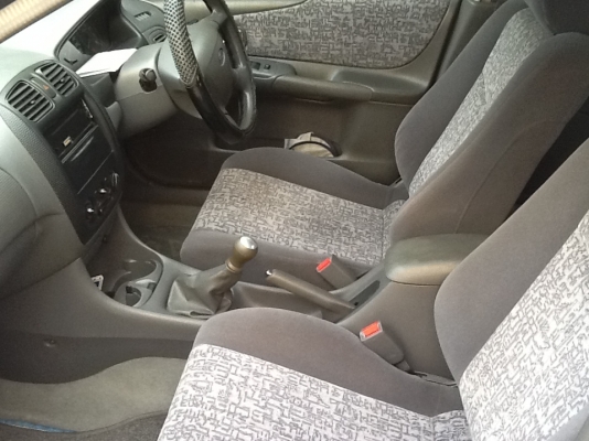 ขายด่วนครับ Ford Laser 1.6 GLXi ปี 2000 รถบ้าน เจ้าของขายเอง ติดlpg ไม่มีชนหนัก สีเดิม ไม่จมนํ้า