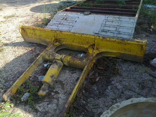 ใบมีดดันดินของPC60+กระบอกยกขายแค่16000บ.