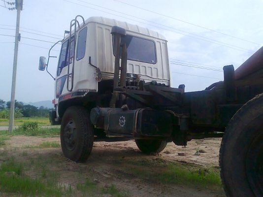 ขายด่วน..รถสิบล้อ MITSUBISHI ระหัสคัสซี FN225 K เครื่องยนต์ MITSUBISHI 6D14 รถสวย พร้อมใช้ มีทะเบียนครบ.