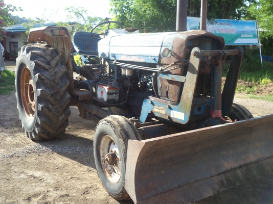 ขาย รถไถฟอร์ด พร้อมใช้งาน ขาย รถไถฟอร์ด พร้อมใช้งาน