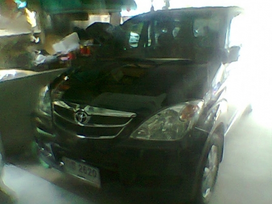 toyota   AVANZA    ปี 52  เครื่อง  1500    CC  สีดำ  เกียร์ธรรมดา  รถสวย  (ไม่เคยเกิดอุบัติเหตุ)