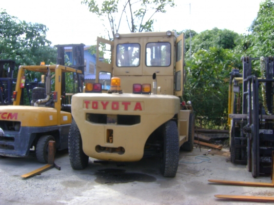 ขายรถยก 10 ตัน สภาพดีพร้อมใช้งงาน