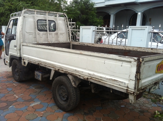 ขายกระบะ 4 ล้อไม่ติดเวลา Isuzu NKR รถนอก