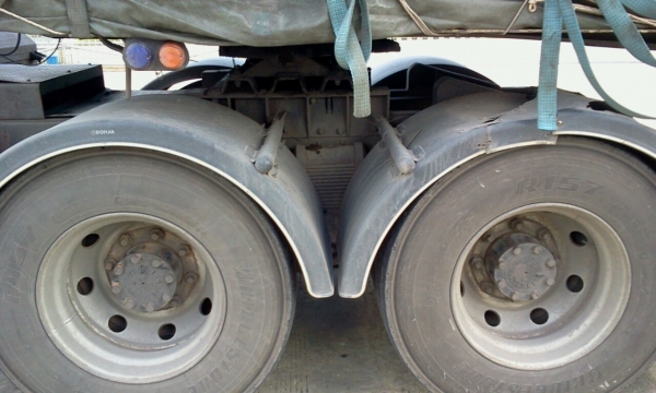 NISSAN DIESEL  22 ล้อ พร้อมหาง 3 เพลา จัดไฟแนนซ์ได้ 1,100,000 บาทค่ะ