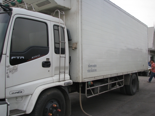 ขาย Isuzu EURO 2 ปี 48 เครื่องยนต์ FTR33M2  6 ล้อใหญ่ 200 แรง