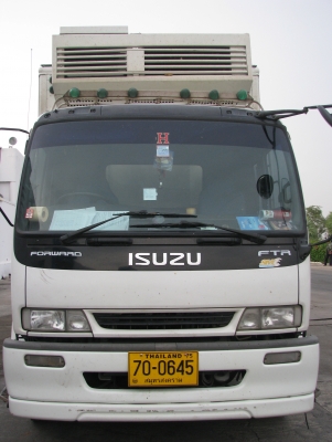 ขาย Isuzu EURO 2 ปี 48 เครื่องยนต์ FTR33M2  6 ล้อใหญ่ 200 แรง