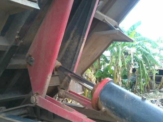 ขายด่วนหกล้อดั้ม ISUZU เครื่อง 6BB เกียร์ TX เฟืองท้าย FUSO ดั้มใหญ่