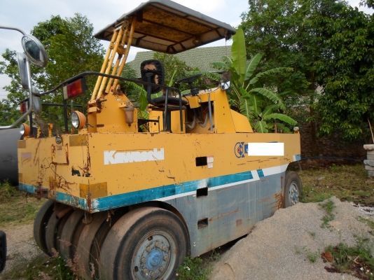 เจ้าของลดราคา  ลดราคาขาย รถบด 9 ล้อยาง Kawasaki KR20 สภาพสวยมาก