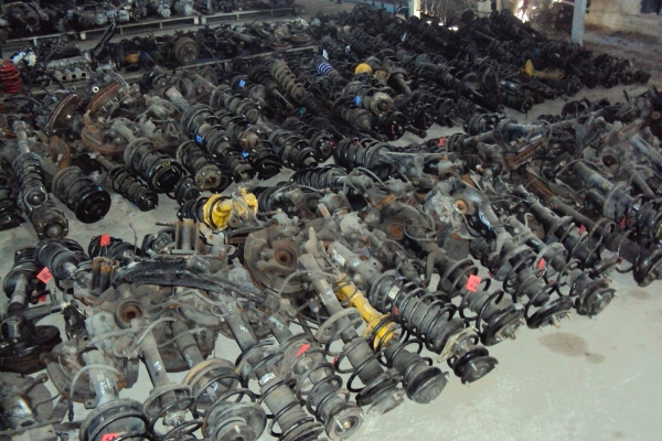 ขายโช๊คติดดุม มีหลายรุนให้เลือกราคากันเองครับ