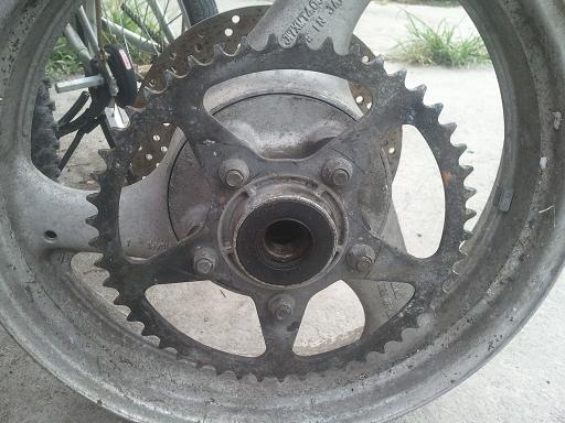 ขายล้อแม็ก 4สูบ 3ก้าน หน้า 3.00 หลัง 4.00 ครับ ขอบ17 หน้าหลัง ขายล้อแม็ก 4สูบ 3ก้าน หน้า 3.00 หลัง 4.00 ครับ ขอบ17 หน้าหลัง