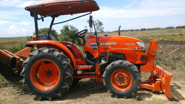 ขาย คูโบต้า 3608 สวยสีเดิมๆ เครื่องแน่น(มีรถส่งให้ราคาไม่แพง)