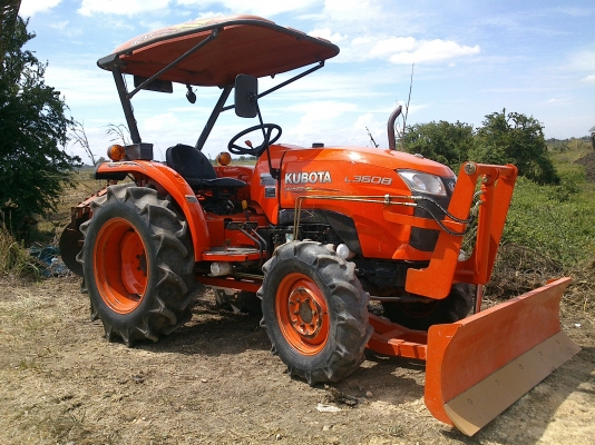 ขาย คูโบต้า 3608 สวยสีเดิมๆ เครื่องแน่น(มีรถส่งให้ราคาไม่แพง)